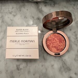 NIB- Merle Norman Blushing Peach Baked Blush